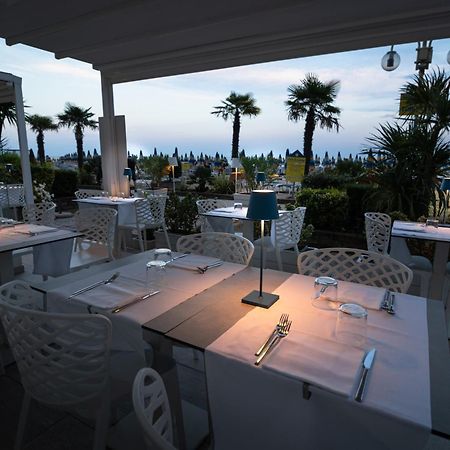 Hotel Boston 3 Stelle Superior Frontemare Lido di Jesolo Exteriör bild