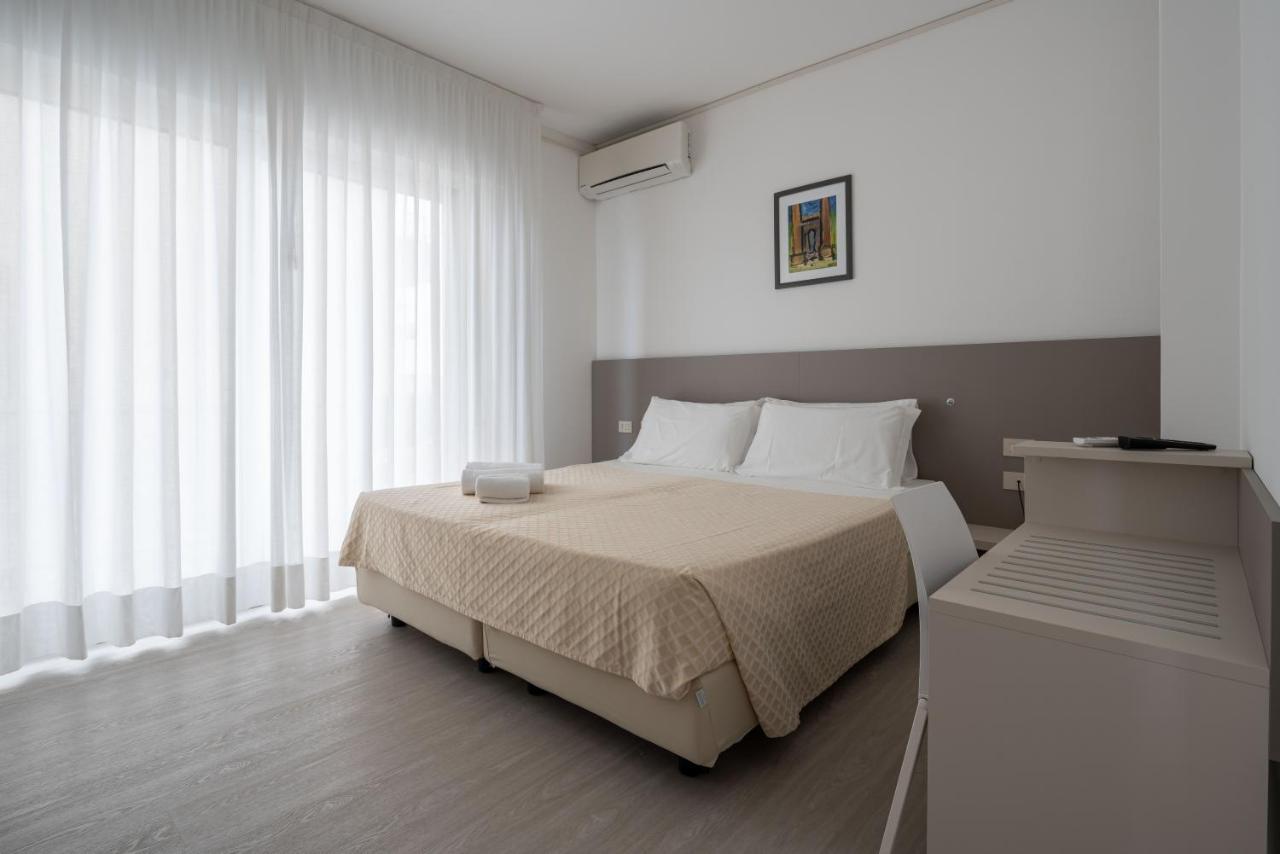 Hotel Boston 3 Stelle Superior Frontemare Lido di Jesolo Exteriör bild