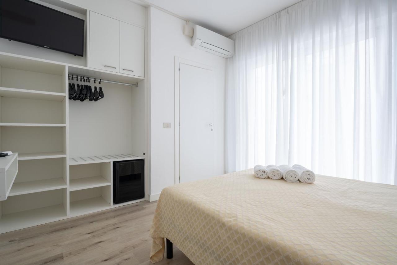 Hotel Boston 3 Stelle Superior Frontemare Lido di Jesolo Exteriör bild