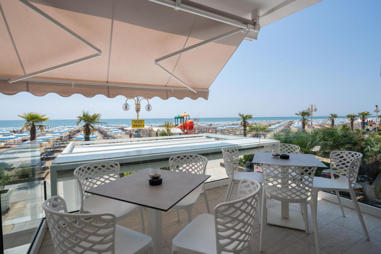Hotel Boston 3 Stelle Superior Frontemare Lido di Jesolo Exteriör bild