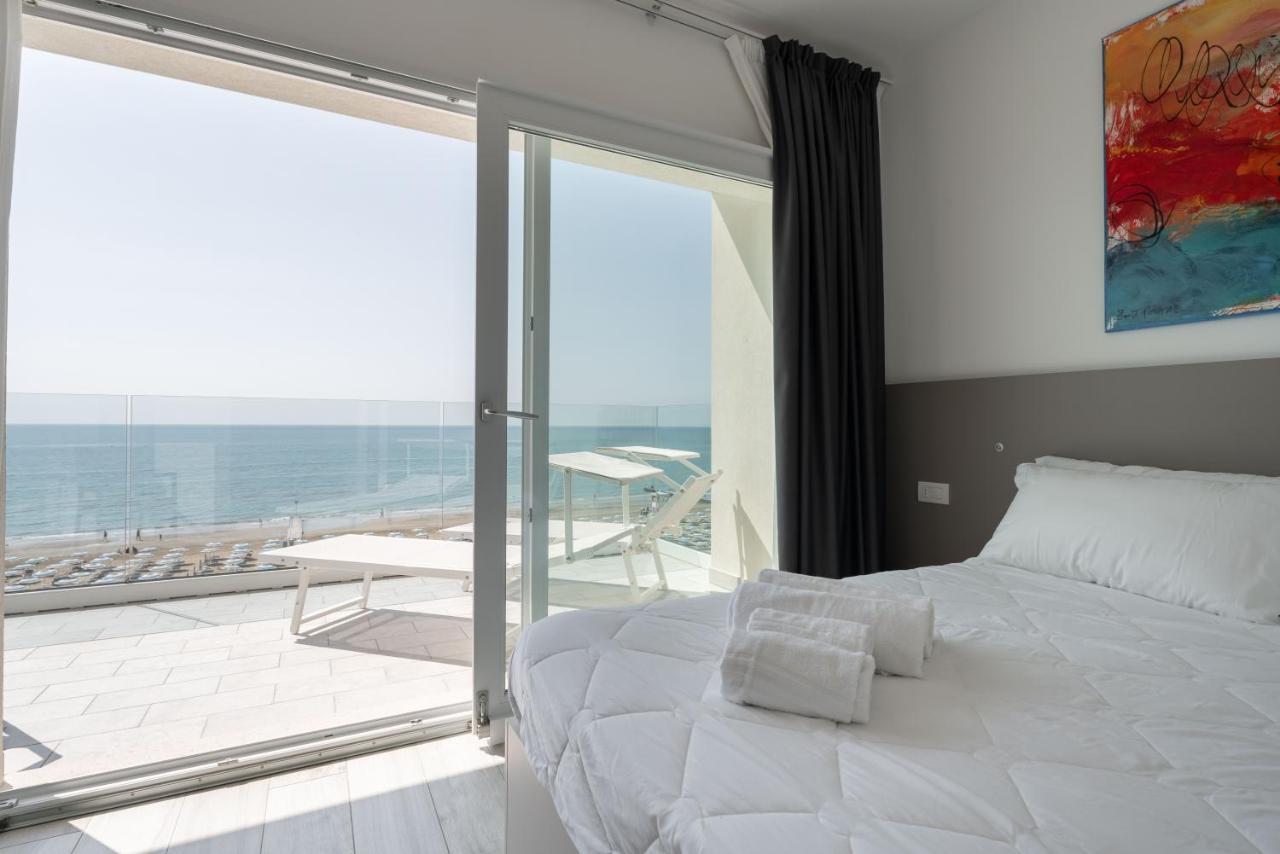 Hotel Boston 3 Stelle Superior Frontemare Lido di Jesolo Exteriör bild