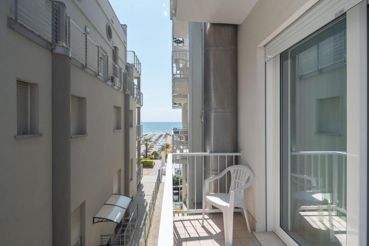 Hotel Boston 3 Stelle Superior Frontemare Lido di Jesolo Exteriör bild