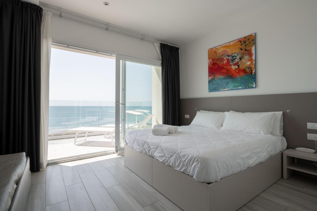 Hotel Boston 3 Stelle Superior Frontemare Lido di Jesolo Exteriör bild